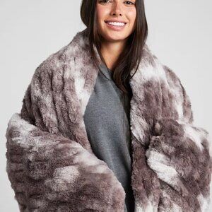 The Dreamer Faux Fur Throw Blanket - Gray